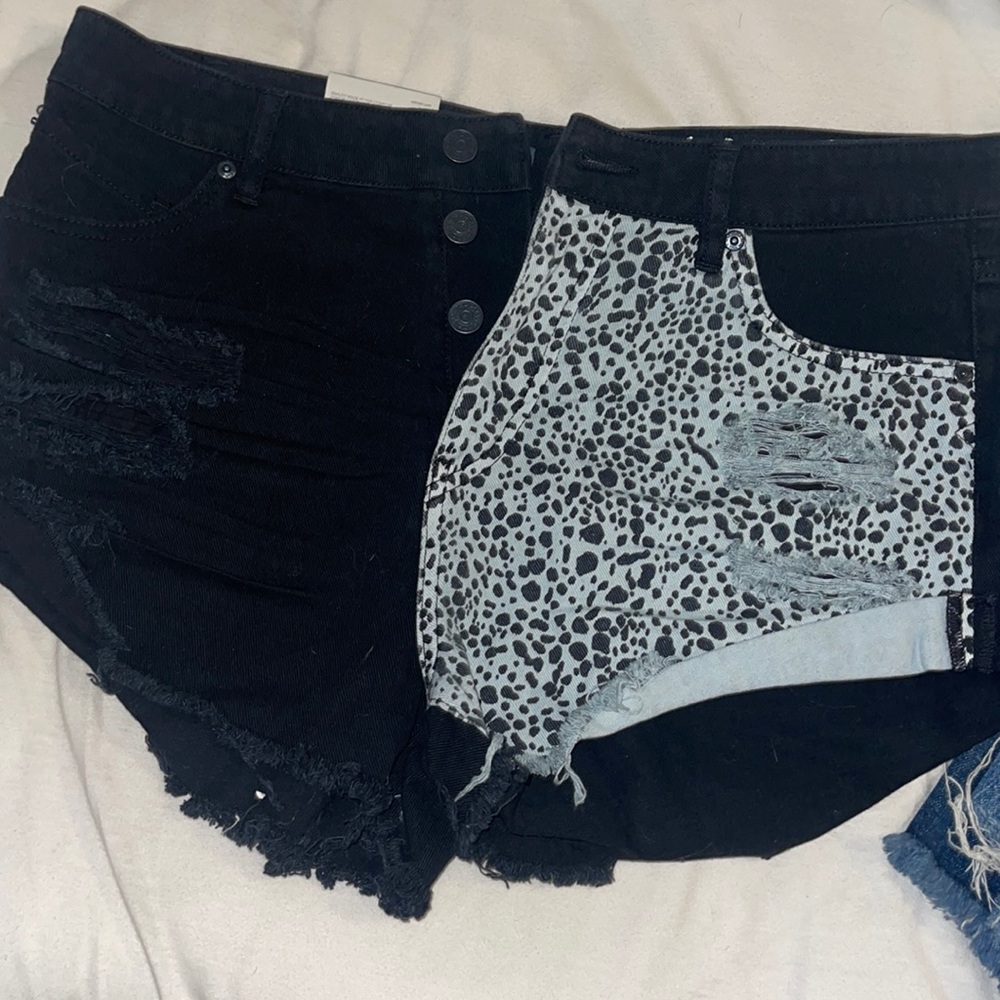 Volcom shorts